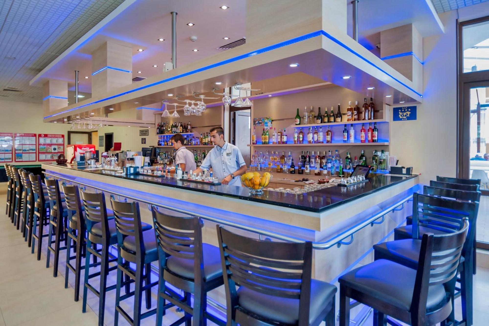 צרבו Hermes Club Hotel מראה חיצוני תמונה
